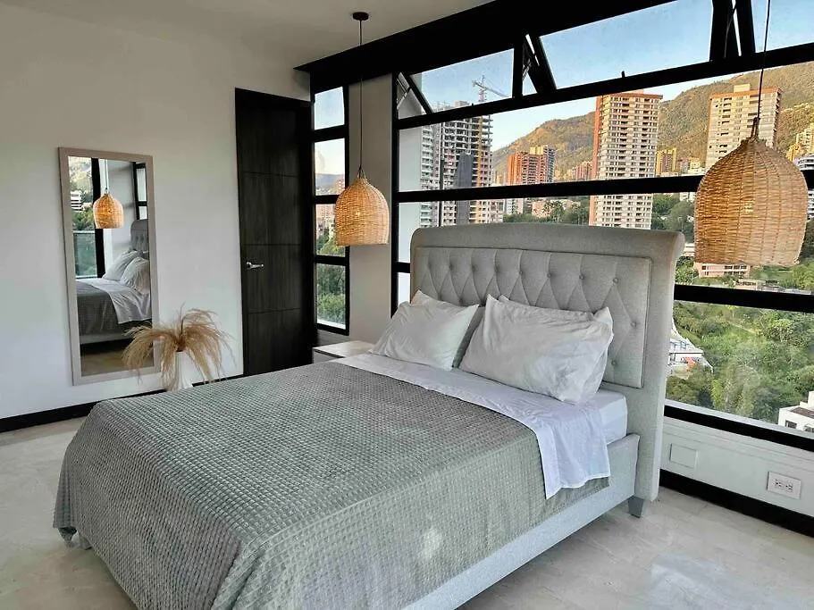 2001 Charming Apartment In El Poblado Medellín