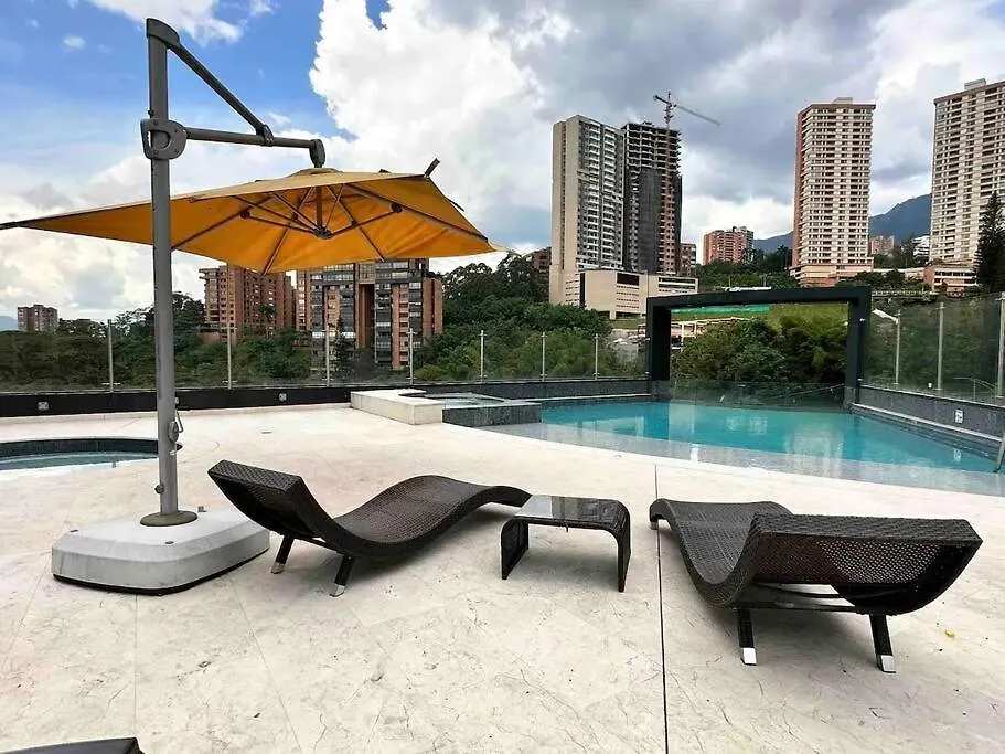 2001 Charming Apartment In El Poblado Medellín Colombia