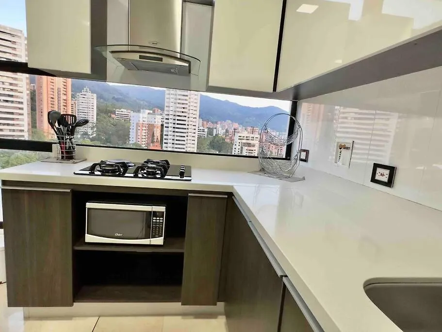 2001 Charming Apartment In El Poblado Medellín