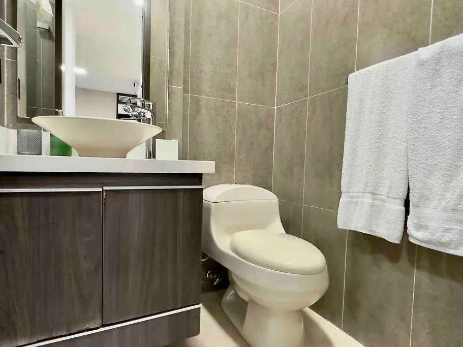 2001 Charming Apartment In El Poblado Medellín 0*,  Kolumbia