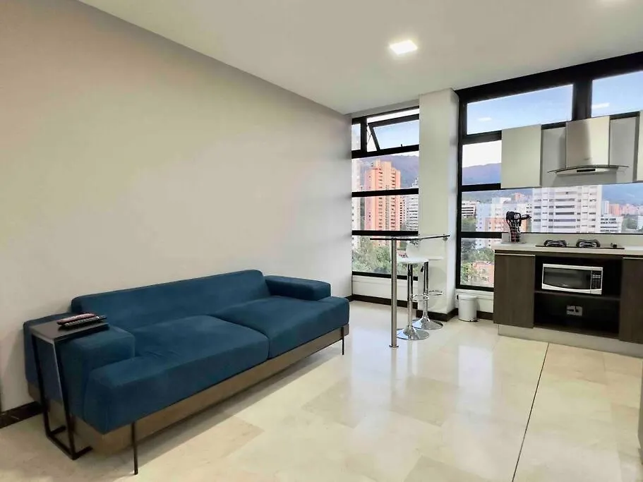 2001 Charming Apartment In El Poblado Medellín Kolumbia